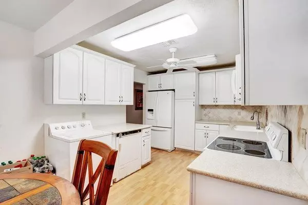 Boynton Beach, FL 33436,14 Westgate LN D