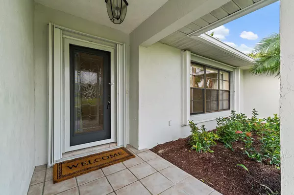 Port Saint Lucie, FL 34952,2042 SE Pyramid RD