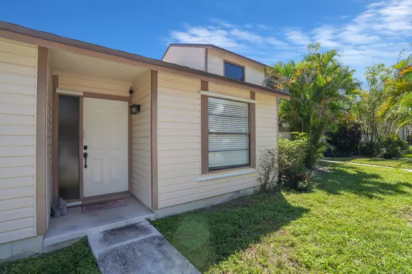 Jupiter, FL 33458,118 Sherwood CIR 8a