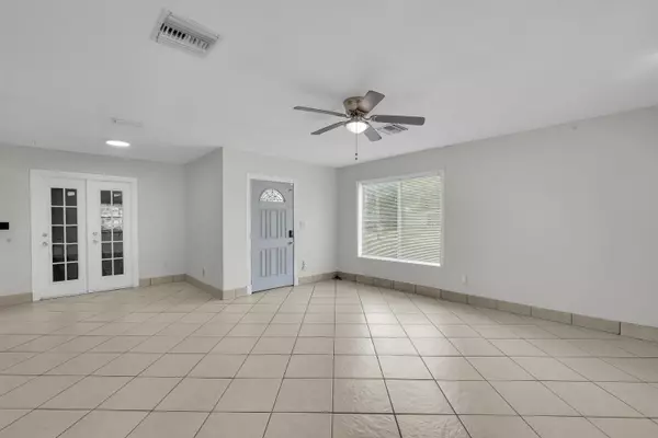 Port Saint Lucie, FL 34952,100 SE Celestia CT