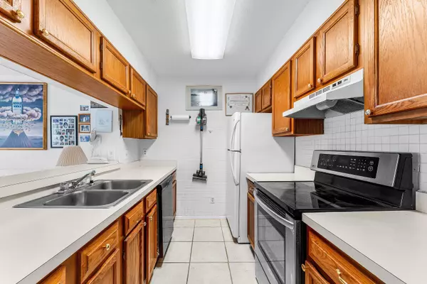 Palm Beach Gardens, FL 33418,168 Cypress Point DR