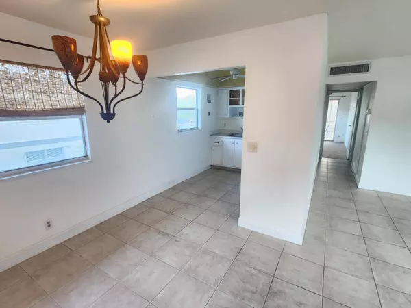 Delray Beach, FL 33446,509 Saxony K K