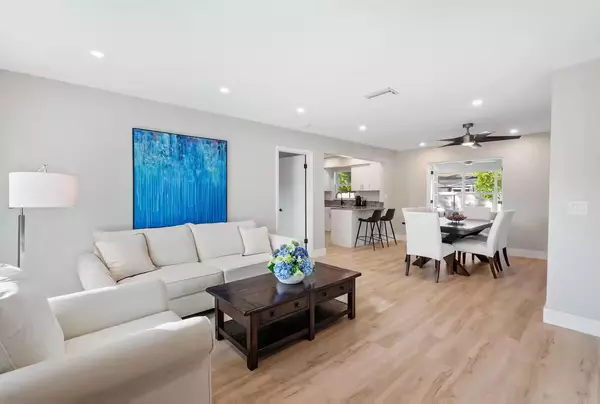 Delray Beach, FL 33444,667 Blue Jay RD