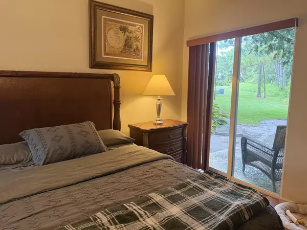 Saint Lucie West, FL 34986,8946 Sandshot CT B