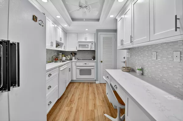 Delray Beach, FL 33483,555 SE 6th AVE 2-E