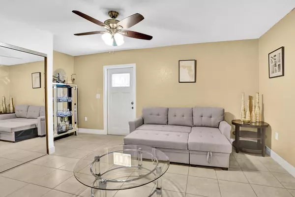 West Palm Beach, FL 33409,2349 Seminole BLVD