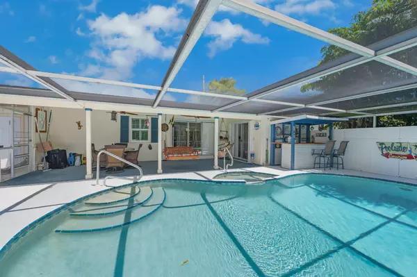 3248 SE Monte Vista ST, Port Saint Lucie, FL 34952