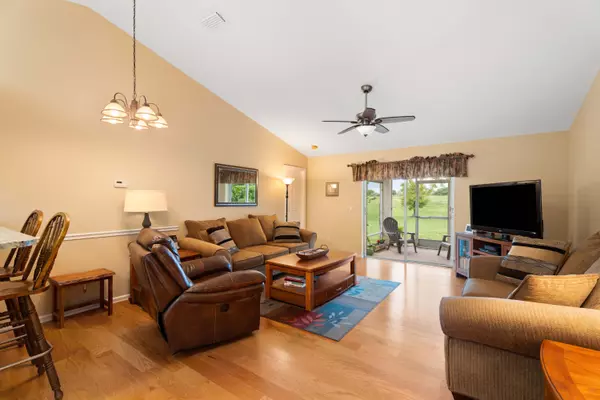 Port Saint Lucie, FL 34953,343 SW South Quick CIR