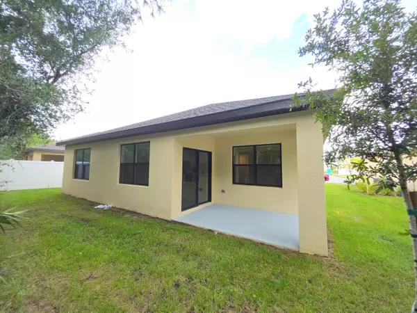 Fort Pierce, FL 34945,489 Sea Spray Dr