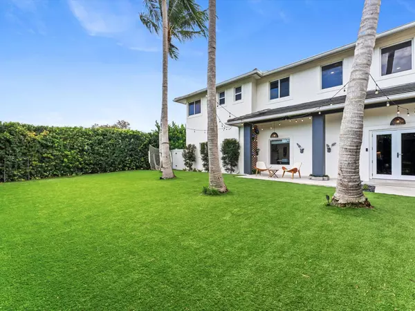 Boca Raton, FL 33486,1044 NW 6th DR