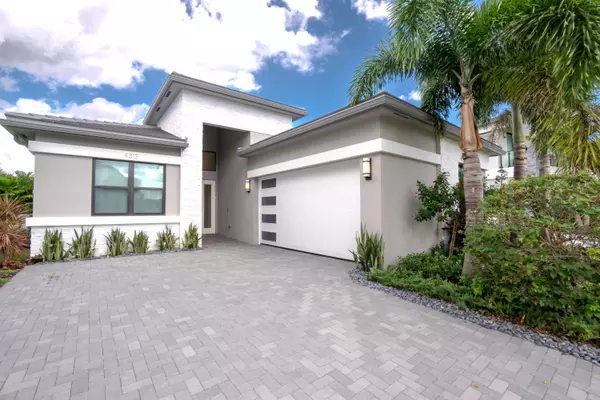 9313 Sunflower Meadow RD, Boca Raton, FL 33434