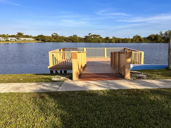 Hollywood, FL 33021,2418 Carlyle LN 148