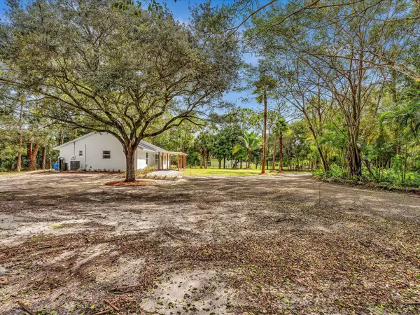 Loxahatchee, FL 33470,15215 76 Rd N