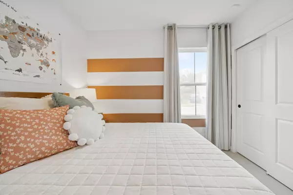 Fort Pierce, FL 34945,329 Silver Sands LN 7