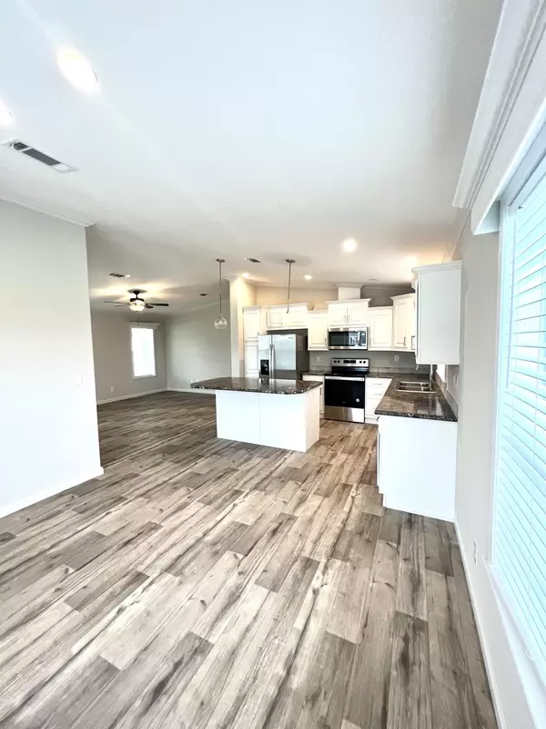 West Palm Beach, FL 33404,4099 N 74th RD 409