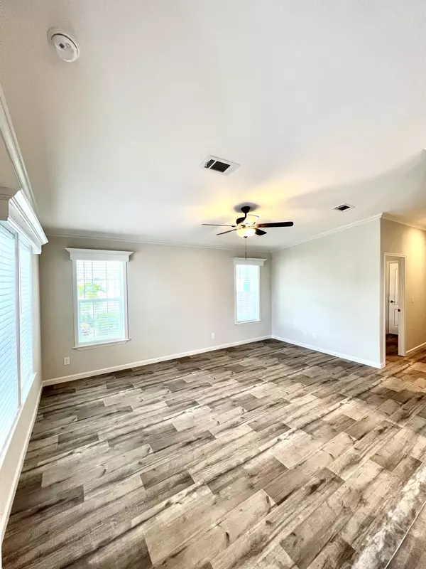 West Palm Beach, FL 33404,4099 N 74th RD 409