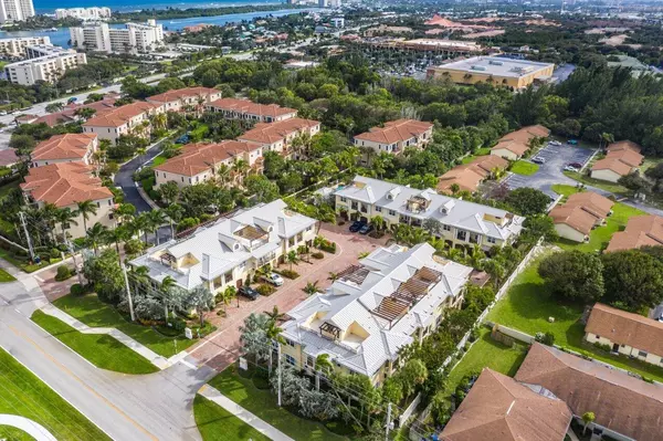 Tequesta, FL 33469,3770 County Line RD