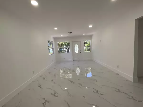 West Palm Beach, FL 33405,700 Tallapoosa ST