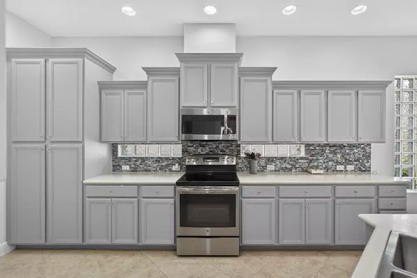 West Palm Beach, FL 33412,10585 La Strada