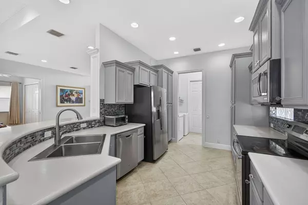 West Palm Beach, FL 33412,10585 La Strada