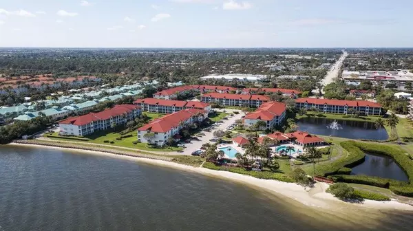 Hypoluxo, FL 33462,110 Half Moon CIR E2