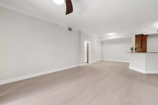 Boynton Beach, FL 33426,1690 Renaissance Commons BLVD 1312