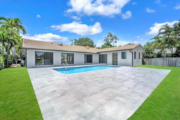 Miami, FL 33179,18735 NE 18th AVE