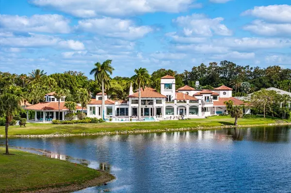 13101 Monet LN, Palm Beach Gardens, FL 33410
