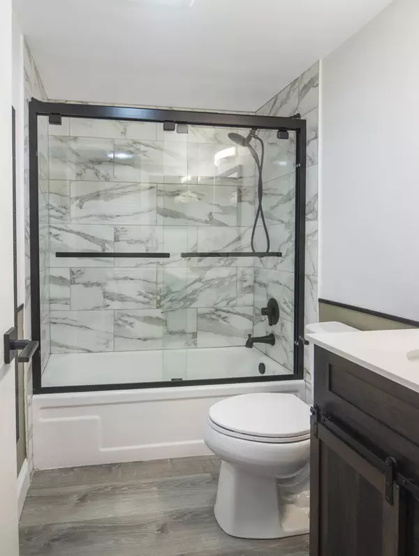 West Palm Beach, FL 33417,98 Bedford D 98