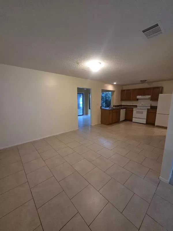 Port Saint Lucie, FL 34952,1917 SE Burgundy LN