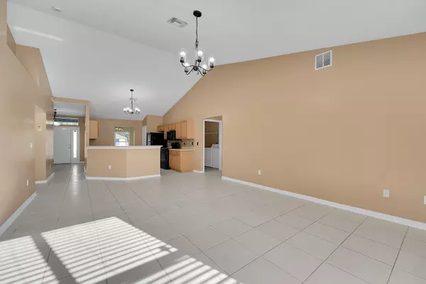 Port Saint Lucie, FL 34984,2518 SW Cooper LN