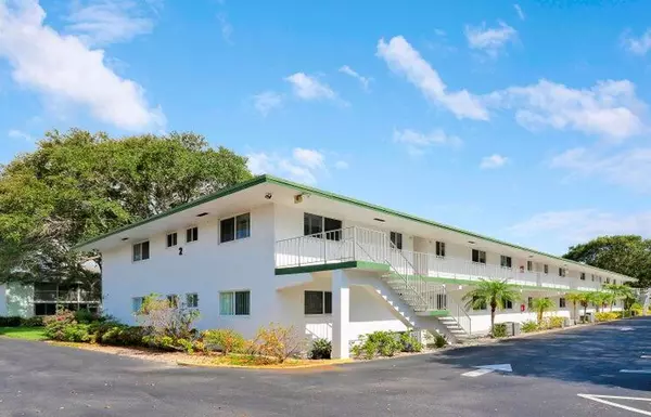 Tequesta, FL 33469,2 Westwood AVE 207g