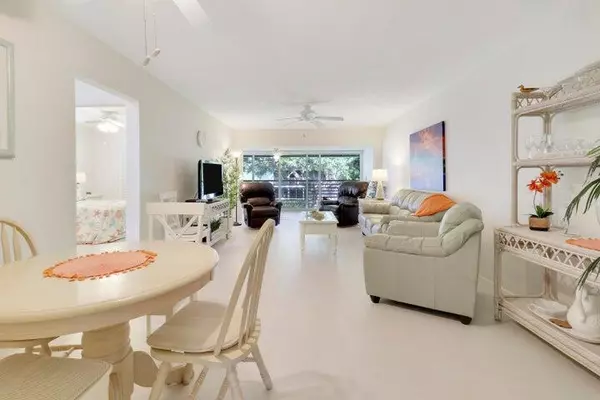 Tequesta, FL 33469,2 Westwood AVE 207g