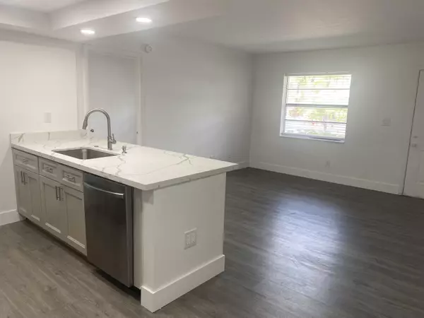 Boca Raton, FL 33428,9466 Boca Cove CIR 303