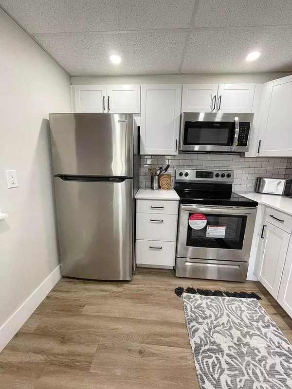 Delray Beach, FL 33446,95 Saxony B 95