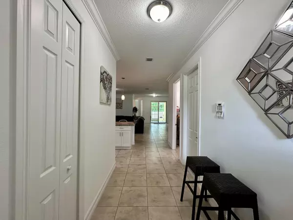 Port Saint Lucie, FL 34983,6112 NW Cullen WAY