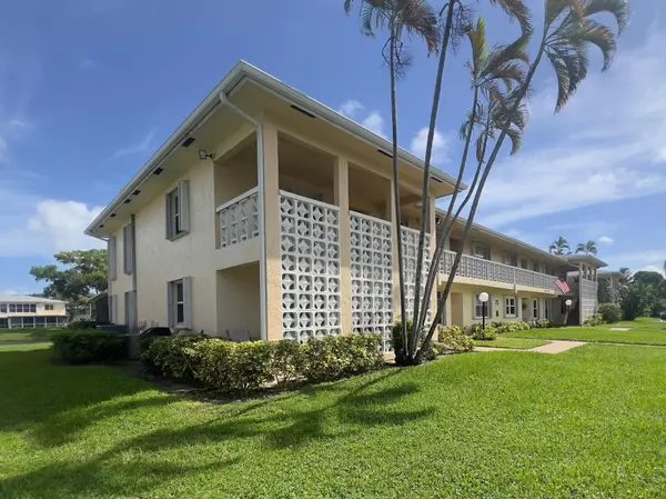 Delray Beach, FL 33445,1421 NW 19th TER 102