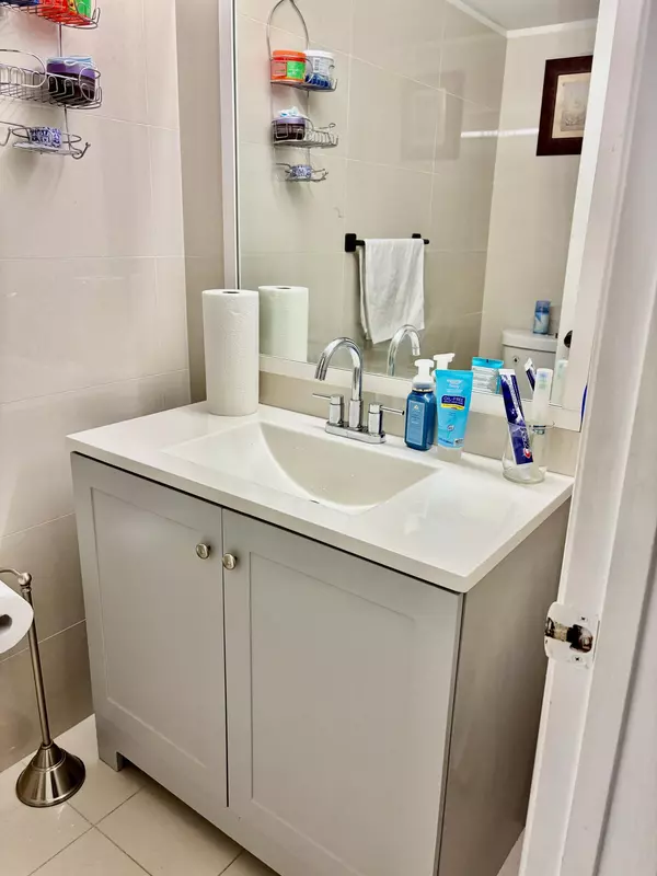 Greenacres, FL 33463,3530 Pine Needle DR A-1