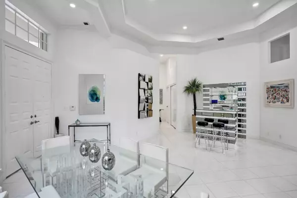 Palm Beach Gardens, FL 33418,251 Isle WAY