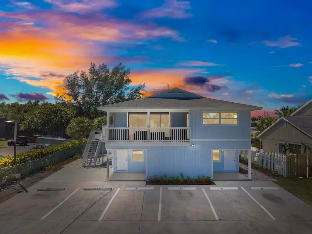 Fort Pierce, FL 34949,741 Hernando ST