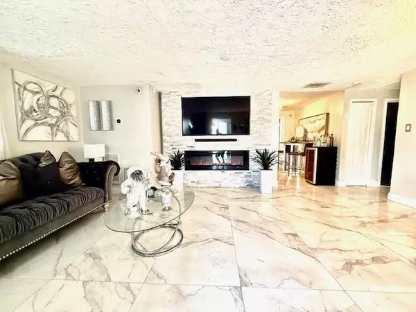 Boynton Beach, FL 33435,520 NW 13th AVE