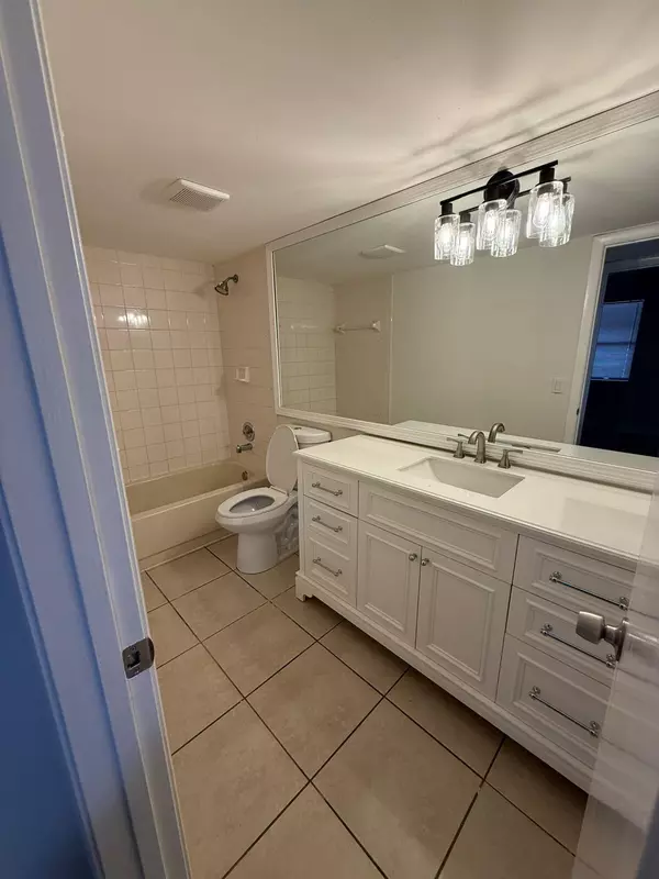 Coral Springs, FL 33071