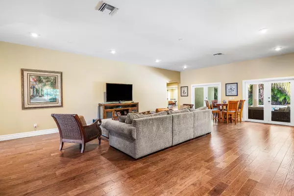 Boynton Beach, FL 33436,10295 Saint Andrews RD