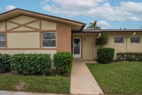 West Palm Beach, FL 33415,2832 W Crosley DR E