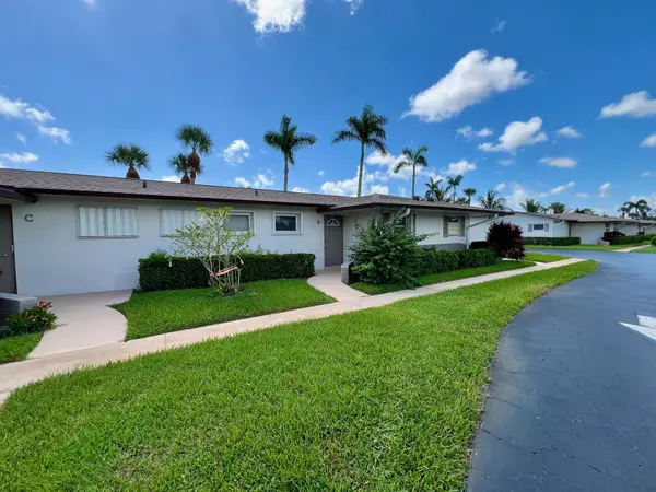 West Palm Beach, FL 33415,2805 E Crosley DR B