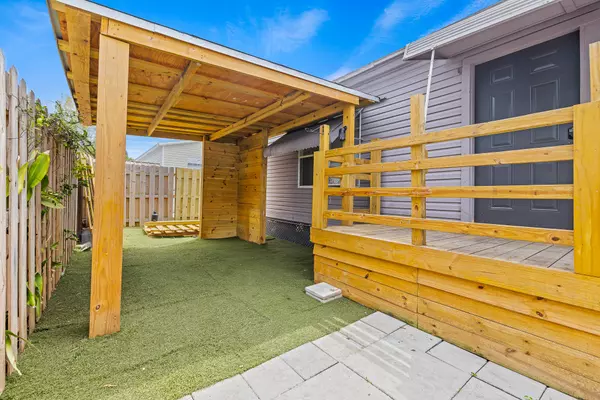 Boca Raton, FL 33428,10592 SW Sandalfoot BLVD