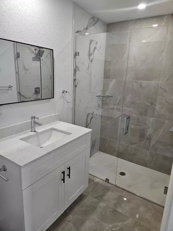 Delray Beach, FL 33484,5029 Sunrise BLVD