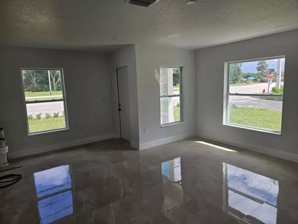 Delray Beach, FL 33484,5029 Sunrise BLVD