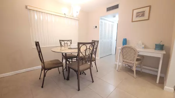 West Palm Beach, FL 33417,201 Coventry I