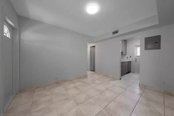 Pompano Beach, FL 33064,5337 NE 17th AVE